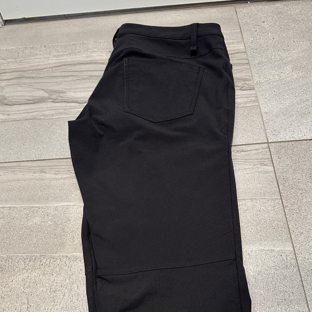 Mens Lululemon ABC pant - Picture 2 of 7